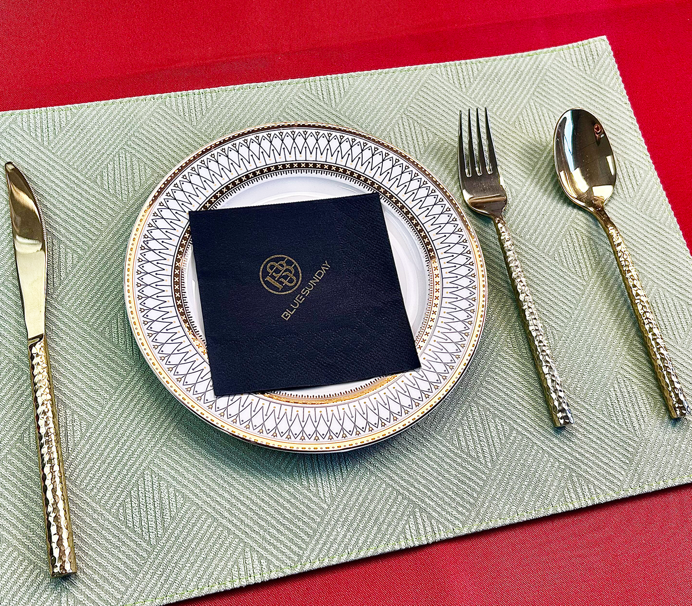 High-quality Black Napkins with Hot Stamping for bars,restaurant